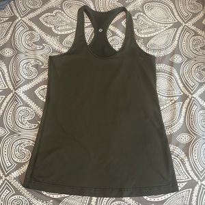 Lululemon tank